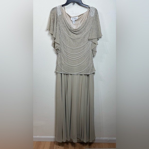 (R3) JKARA vintage Size 14 Full Length Champagne Beaded Formal Dress NWT - Picture 12 of 13